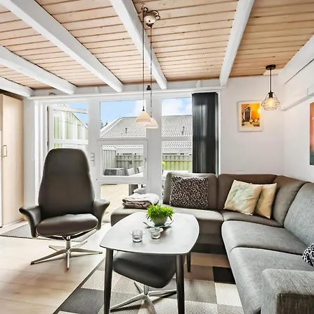 Dom wakacyjny In With Sauna Hemmet