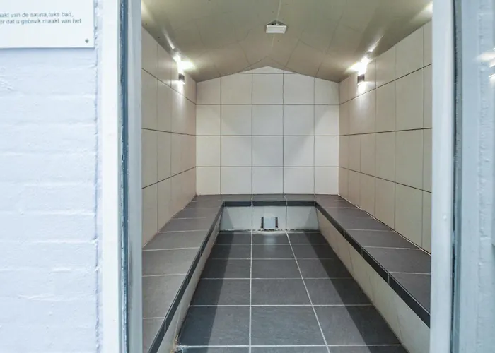 In With Sauna 펜션 Hemmet