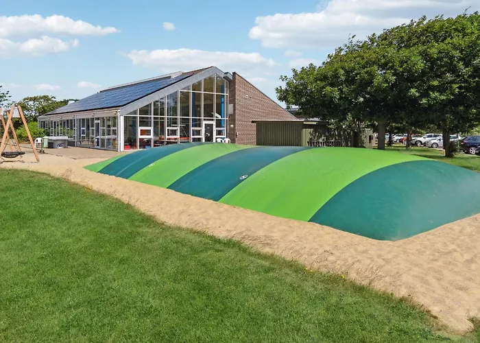 펜션 In With Sauna Hemmet